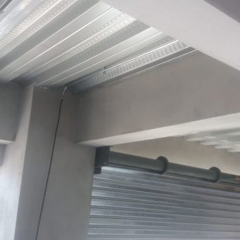 constructora_green-cortina_metalica_enrollable_cft_acacias-4